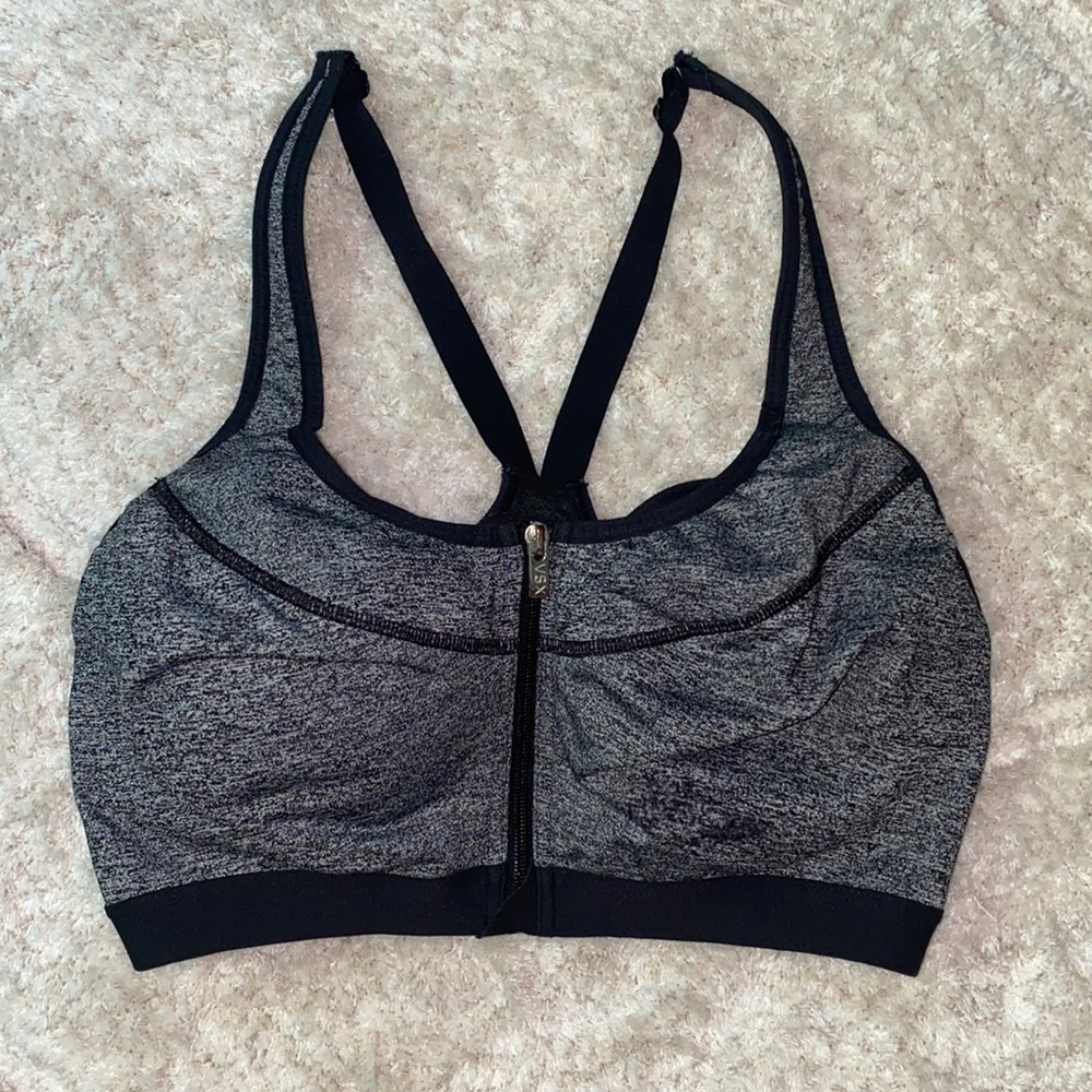 VS Sports Bra